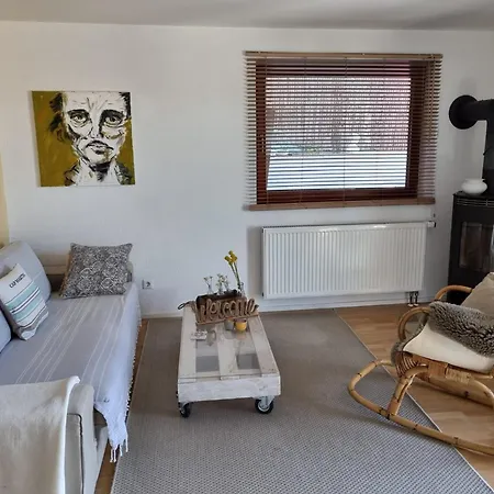 شقة 22, Terrasse,pool,sauna,ofen