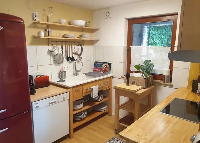 22, Terrasse,pool,sauna,ofen * Neuffen